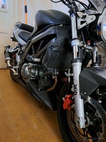 Suzuki SV 650 N - 11