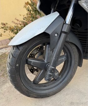 Yamaha x max125 - 11