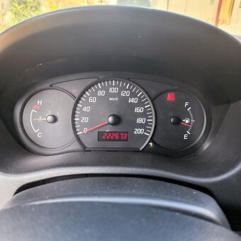 Suzuki Swift - 11