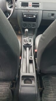 Predám Škodu Fabia 1.2 HTP - 11