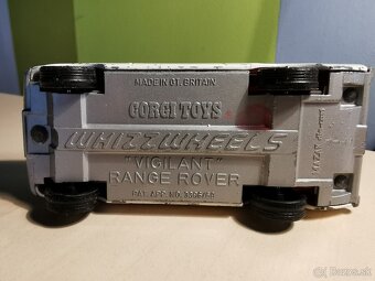 Corgi toys whizzwheels Land Rover - 11