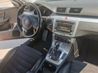 Volkswagen Passat B6 2.0tdi CR Highline DSG - 11