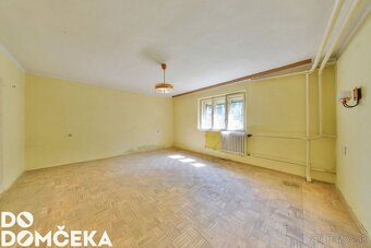 DO DOMČEKA | Rodinný dom s atraktívnym pozemkom aj na viacúč - 11