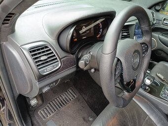 Jeep Grand Cherokee - 11