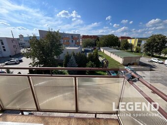 Garsónka Nové Mesto nad Váhom, ul. Piešťanská, balkón, zaria - 11