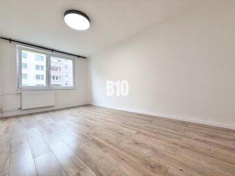 Veľký 3 izbový byt po rekonštrukcii - Nitra Čermáň - 11