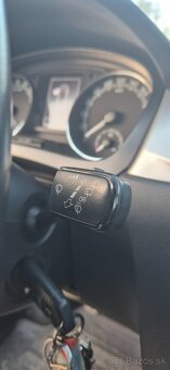 Skoda rapid spaceback - 11