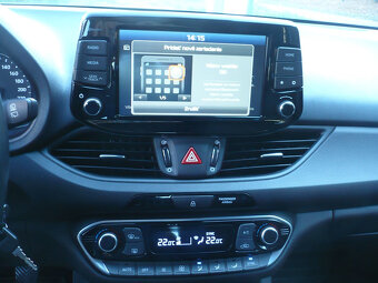 HYUNDAI i30 CW 1,4 T-GDI 103KW,1.MAJ.KUPENE V SR - 11