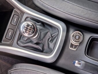 Suzuki SX4 S-Cross 1.6 DDiS Elegance 4WD - 11