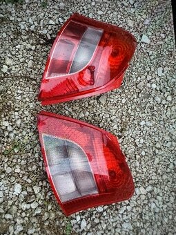 Predám zadné svetlo Toyota Celica Yaris Corolla Auris Avensi - 11