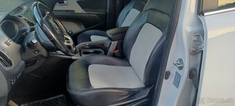 Kia sportage 1,7 Crdi max vybava Alcntra,par.kamera,navi - 11