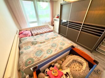 NA PREDAJ VEĽKÝ 3 IZB. BYT S LOGGIOU, 84M2, UL. S. JURKOVIČA - 11