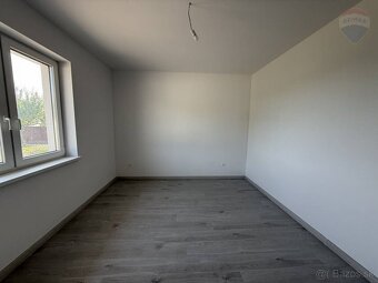 Na predaj: DOKONČENÝ 4 IZBOVÝ RODINNÝ DOM, tepelné čerpadlo, - 11
