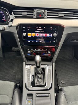 VW Passat Variant  2.0TDI 147kW DSG R-Line 4-Motion - 11