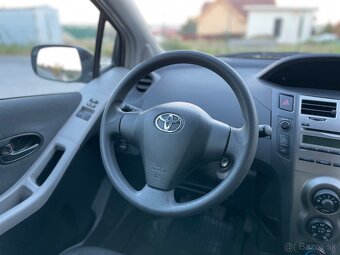 Toyota Yaris 1.0 VVTi, model 2010, 1. majiteľ, iba 82 000 km - 11