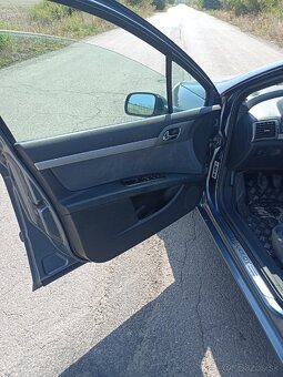 Peugeot 407 - 11