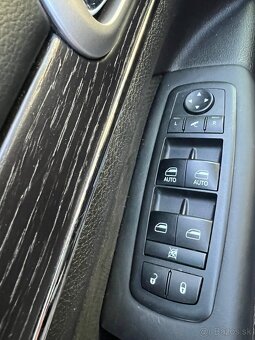 Jeep Grand Cherokee 3.0L V6 CRD S-Model A/T - - 11
