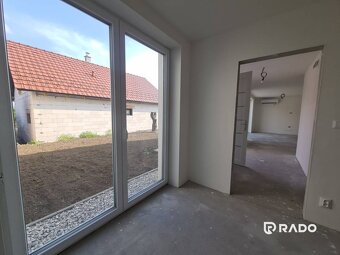 RADO | Na predaj NOVOSTAVBA 5 izb. rodinného domu-štandard,  - 11
