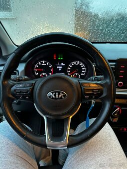 Kia rio - 11