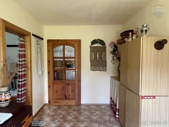 Znížená cena  Malebná chalupa v obci Dlžín - 11