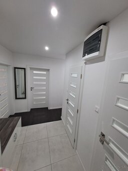 3-izb. TEHLOVÝ byt Južná trieda/Panelová 72 m2 blízko centra - 11