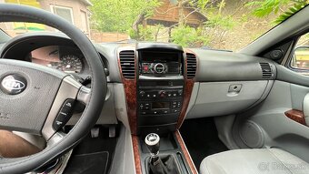 Kia Sorento 2.5 - 11
