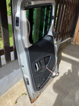 Posuvné bočné dvere Peugeot partner teepe, Berlingo - 11