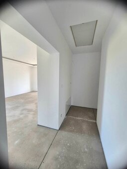 Rodinny 4 izbový dom - 11