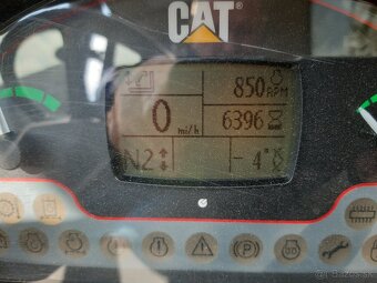 Teleskopický manipulátor CAT TH407C 2015 - 11