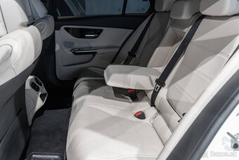 Mercedes-Benz C trieda Sedan 180 mHEV A/T - 11