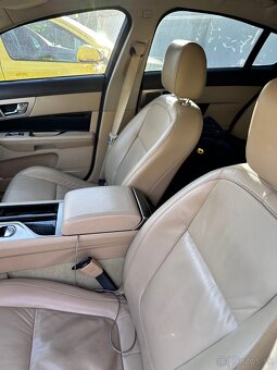 Jaguar XF 3.0D 177kw V6 - 11