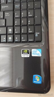 Predám notebook Asus - 11
