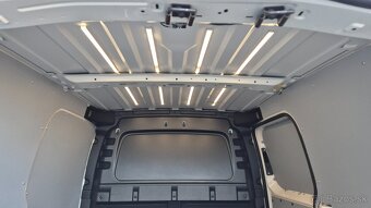 Volkswagen Caddy 2.0 TDI SCR - 11