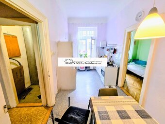 4 izbový CENTRUM - GRÖSSLINGOVA - GARÁŽ v cene - 139 m2 - 11