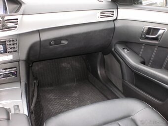 Mercedes-Benz E350D 4x4 190kW A7 r.2015 - 11