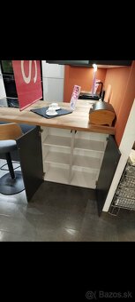 Kuchynská linka - 11