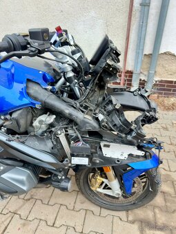 Bmw r 1250 rr - 11