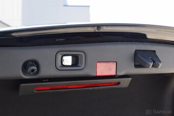 Mercedes Benz E220 - r.v.2022 možný odpočet dph - 11