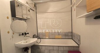 RezervovanéNa predaj 2 izbový byt (64 m2) s loggiou v... - 11