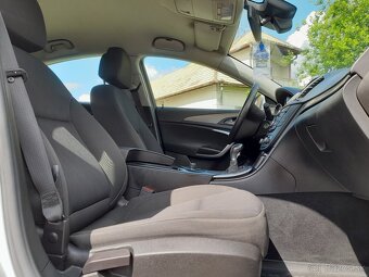 OPEL INSIGNIA 2.0CDTI 131K COSMO 2011 - 11