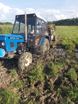 Zetor 7011 s čelným nakladačom - 11