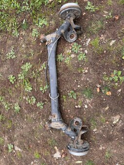 Fabia 2 combi zadná náprava, nápravnica, naprava, bubny - 11