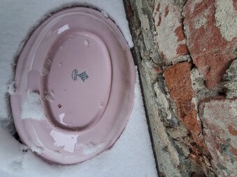 Taniere; poháre; kafe sety - 11