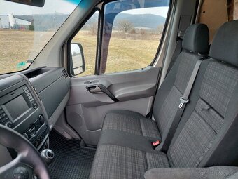 Mercedes-Benz Sprinter 319 Bluetec 3.0V6 140kW odpočet DPH - 11