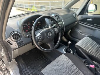 Suzuki SX4 1.5 VVT 2WD - 11