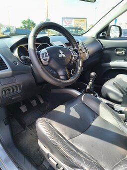 Mitsubishi Outlander 2.0 DI-D 7-miestne - 11