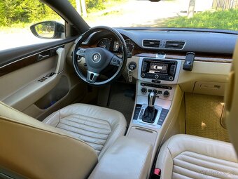 Volkswagen Passat B7 Variant 2.0 TDI Highline - 11