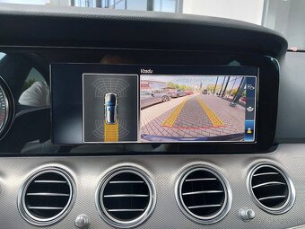 Mercedes-Benz E 220 d 4MATIC kombi - 11