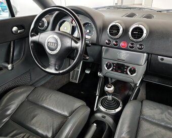 AUDI TT Coupe 1.8i 180koní Benzín + LPG - 11