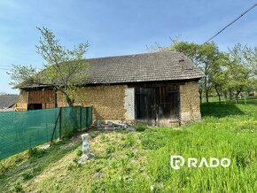 RADO | Slnečný pozemok 1311m2 s vidieckym domom, Adamovské K - 11
